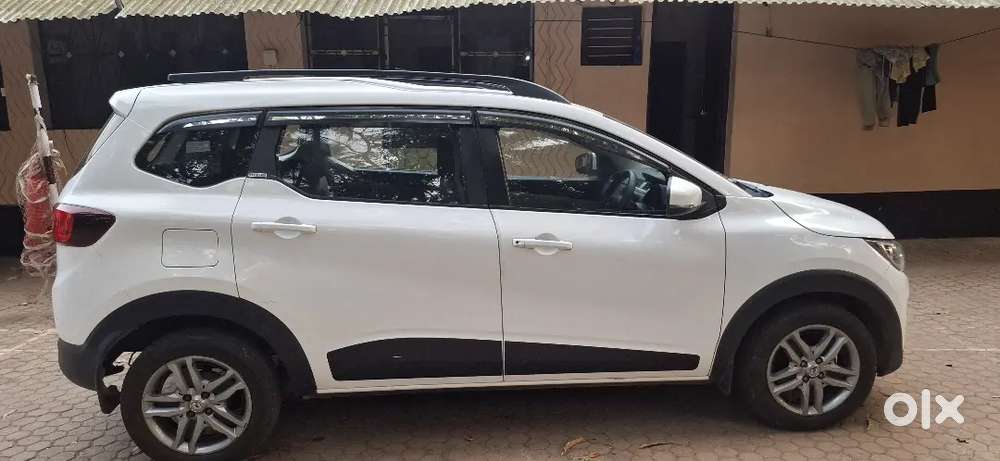 Renault Triber Rxz 2022 Petrol Good Condition