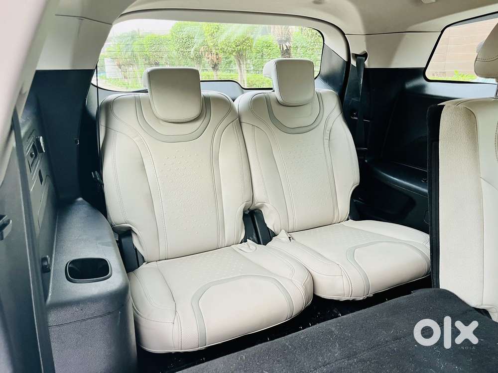 Mahindra Xuv700 2.2 Ax 5 Diesel At 7 Str, 2023, Diesel