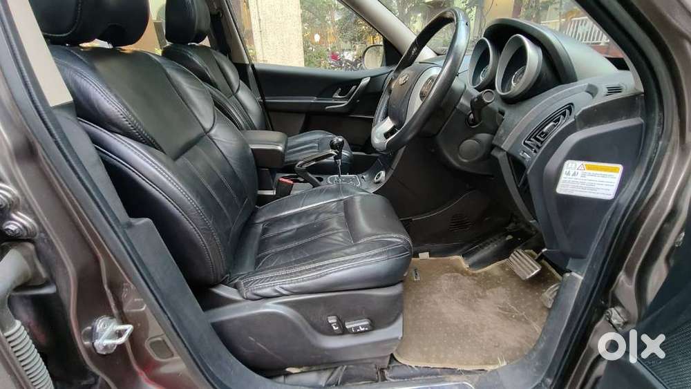 Mahindra Xuv500 W10 At, 2017