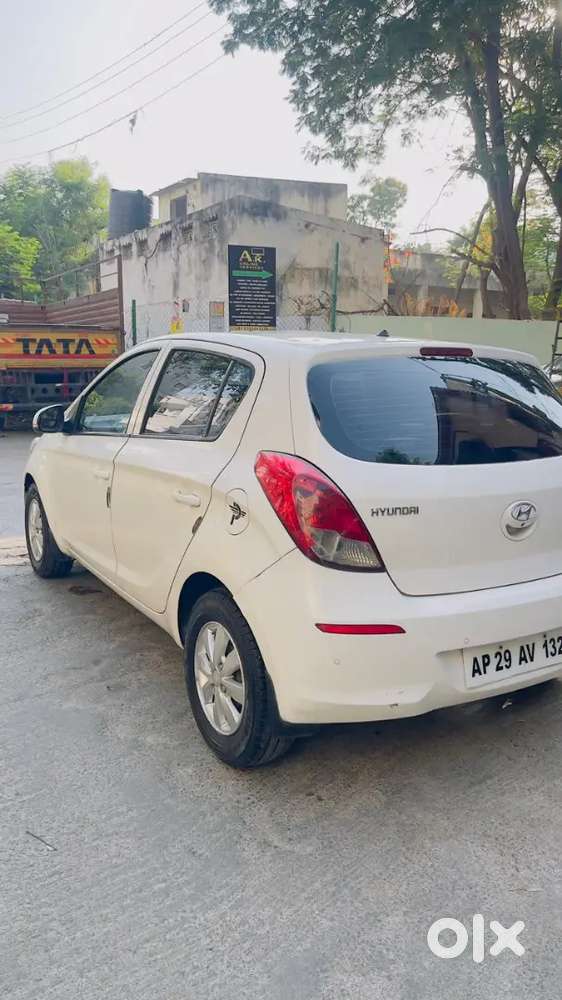 Hyundai I20 2012 Petrol 90000 Km Driven
