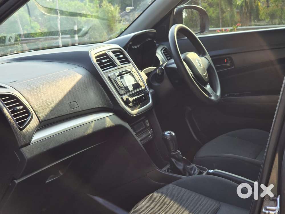 Maruti Suzuki Brezza 1.5 Vxi Smart Hybrid, 2021, Petrol