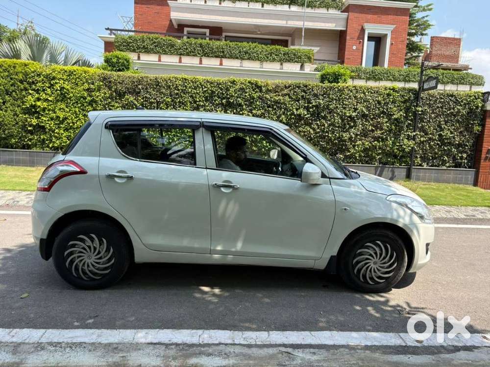Maruti Suzuki Swift 2011-2014 Star Lxi, 2012, Petrol