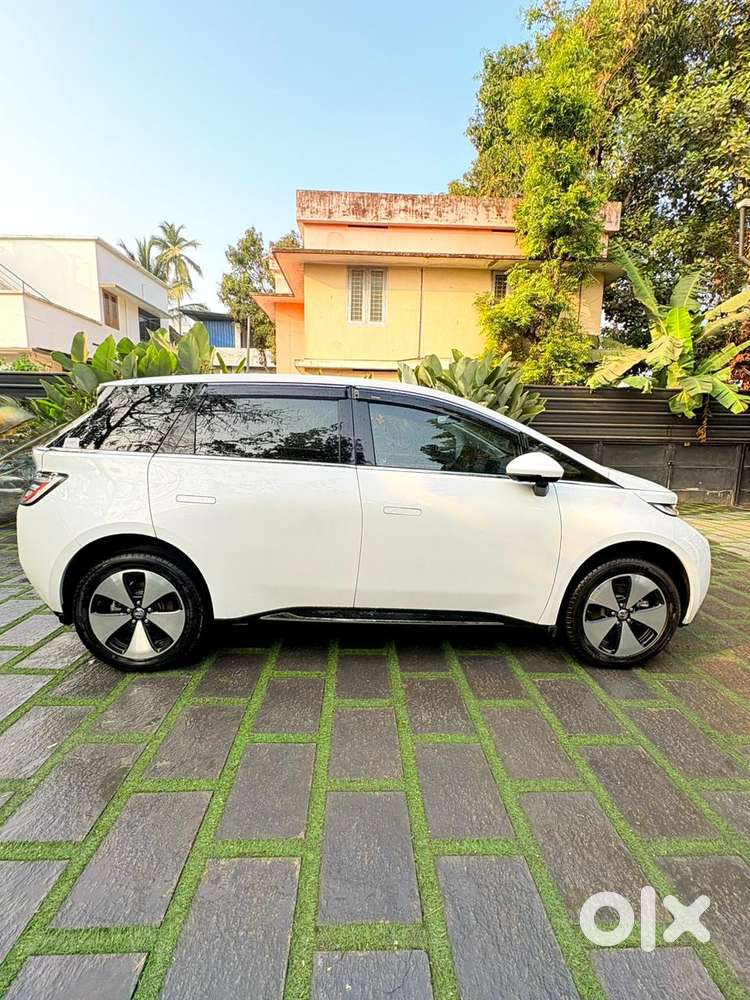Mg Windsor Ev Essence, 2024, Electric