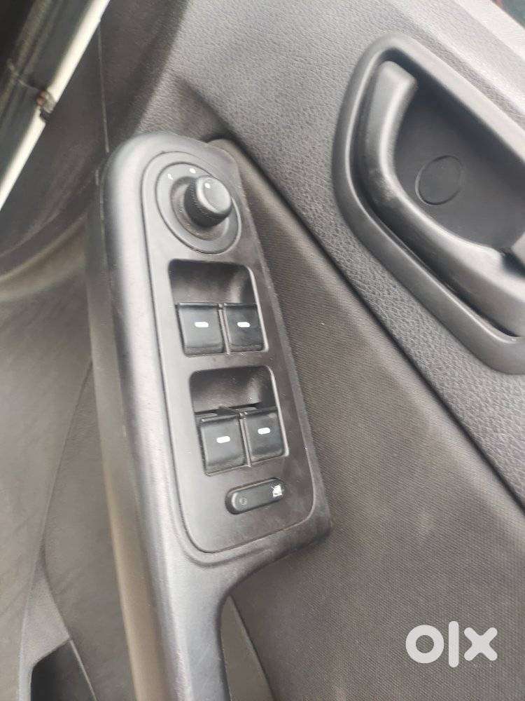 Tata Bolt Revotron Xm, 2015, Petrol