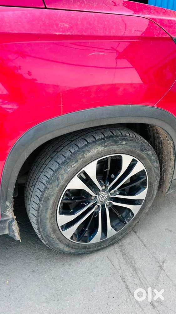 Mg Hector Plus 2021 Diesel 198000 Km Driven