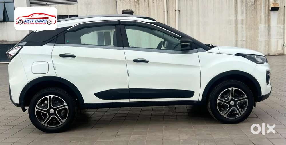 Tata Nexon 1.2 Revotron Xma Amt (s), 2021, Petrol