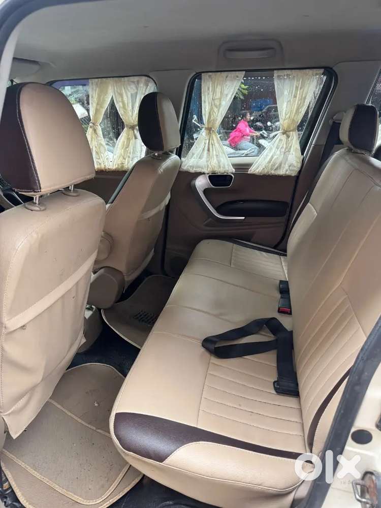 Mahindra Tuv 300 2016