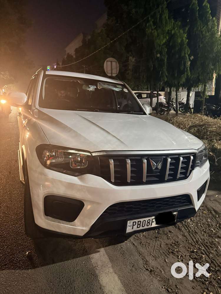 Mahindra Scorpio-n 2.2 Z6 Diesel At 7 Str, 2024, Diesel