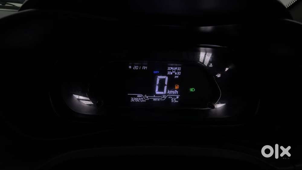 Tata Nexon 1.2 Revotron Xz Plus Luxs Red Dark Edition Amt, 2023, Pet..