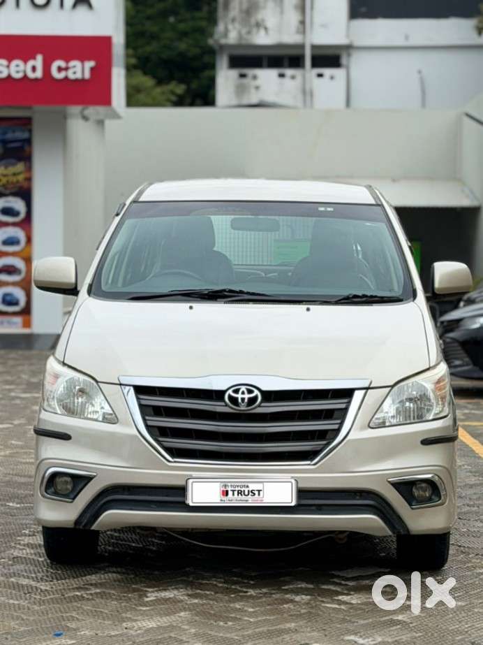 Toyota Innova 2.5 G (diesel) 7 Seater Bs Iv, 2015, Diesel