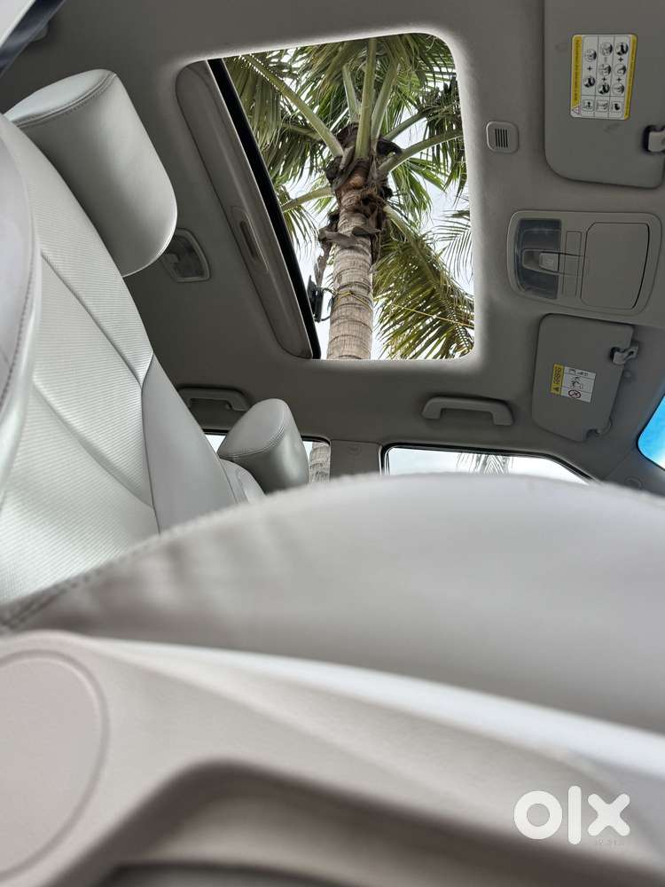 Mahindra Xuv300 W8 (o) 1.5 Diesel Amt, 2021, Diesel