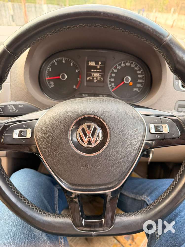 Volkswagen Vento 2010-2013 Petrol Highline At, 2015, Petrol