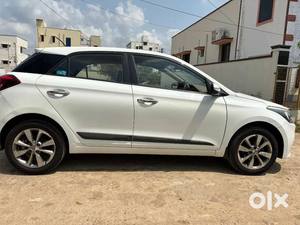 Hyundai I20 Asta 2017 6 Airbags