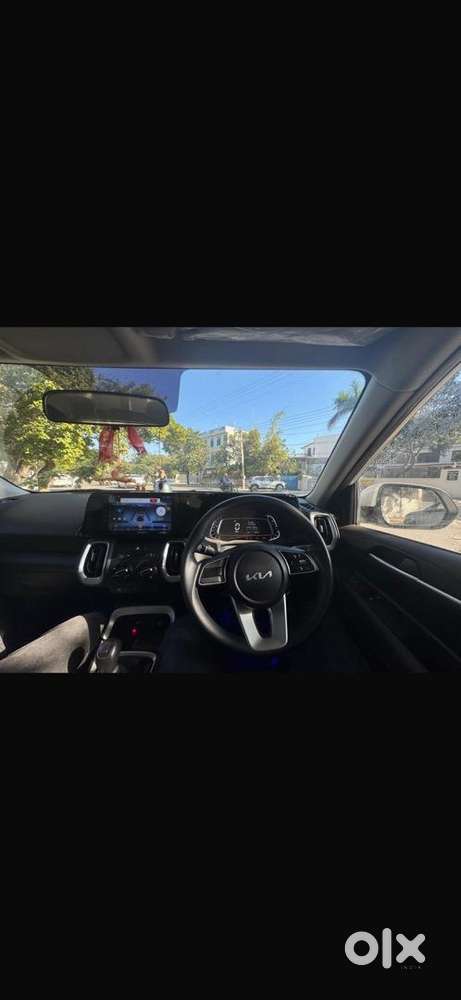 Kia Sonet 2023 Petrol 8000 Km Driven