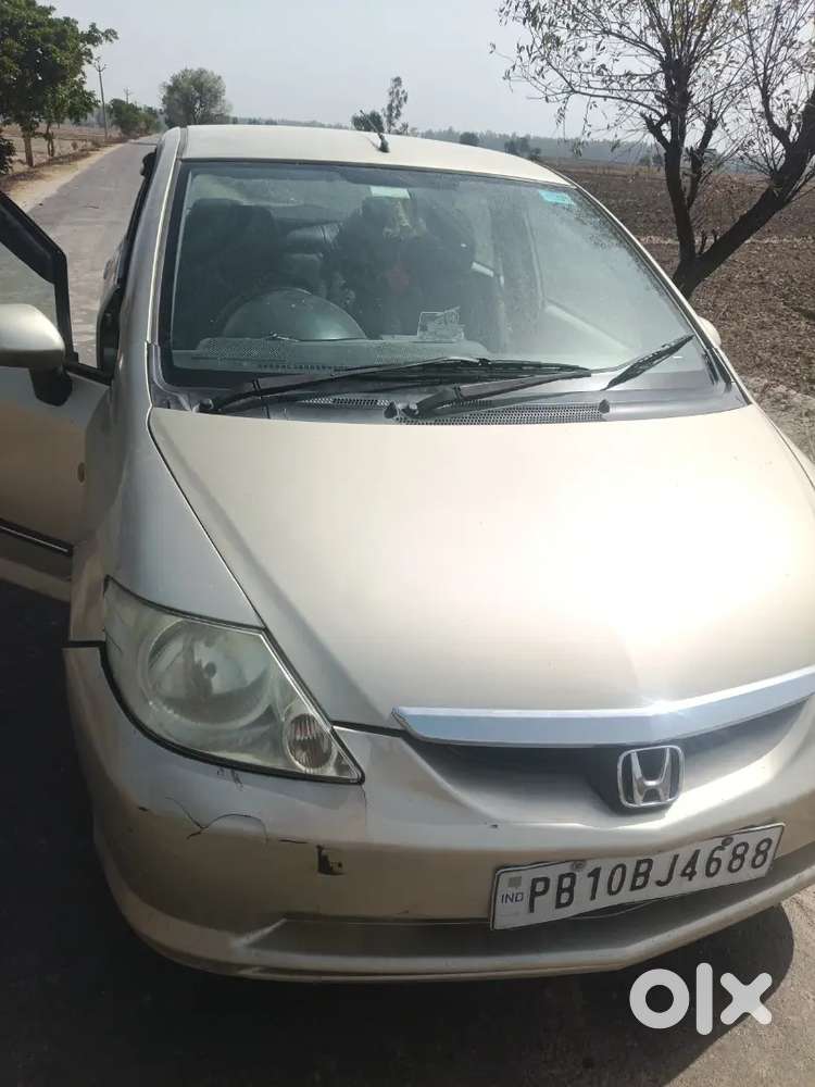 Honda City Zx 2004 Petrol Well Maintained