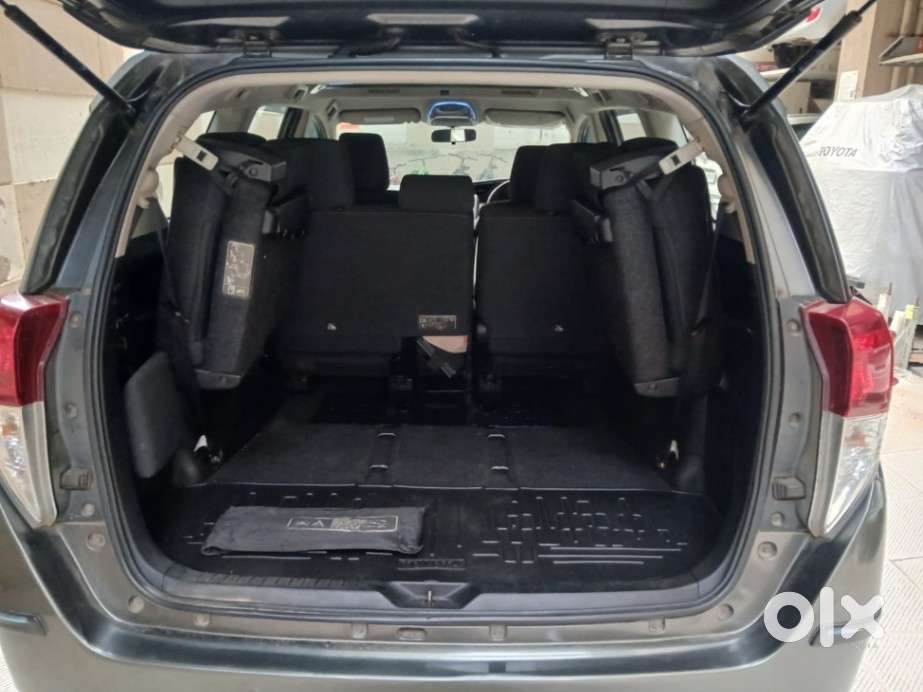 Toyota Innova Crysta 2.4 V 8 Str, 2017, Diesel