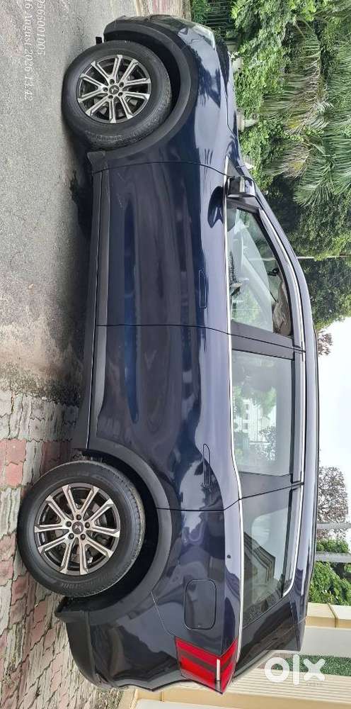 Mahindra Xuv700 2.2 Ax 7 Diesel Mt Luxury Pack Str, 2023, Diesel