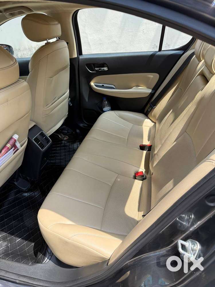 Honda City Zx 2023 Petrol Well Maintained