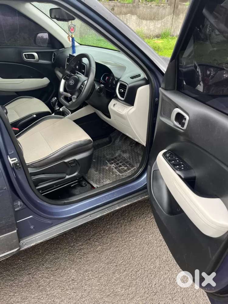 Hyundai Venue Sx (o) Mt 1.5 Diesel, 2023, Diesel