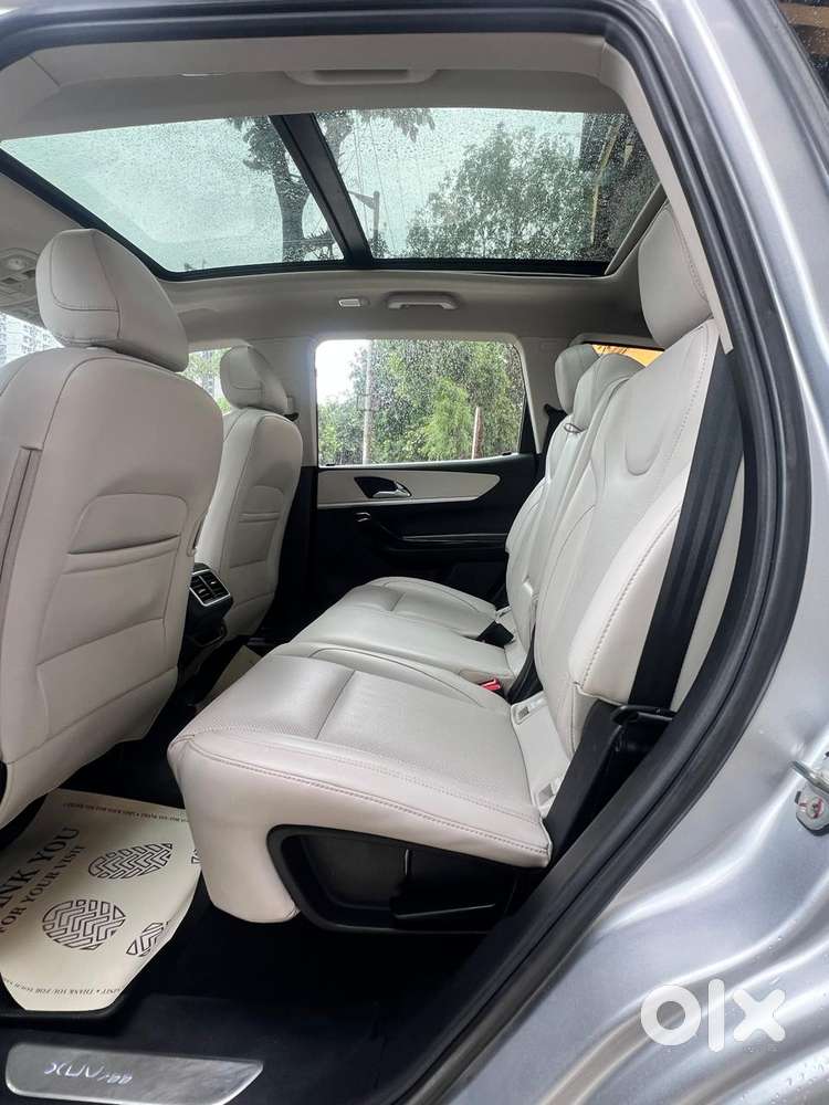 Mahindra Xuv700 2.2 Ax 7 Diesel At Str, 2022, Diesel
