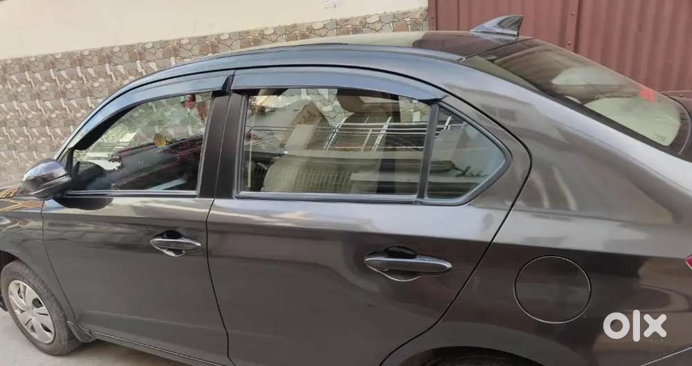 Honda Amaze Nov 2021 Petrol Well Maintained