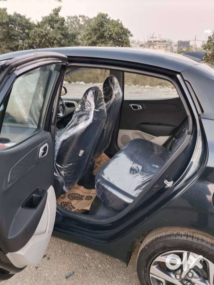 Hyundai Aura 1.2 Sx Cng, 2024, Petrol