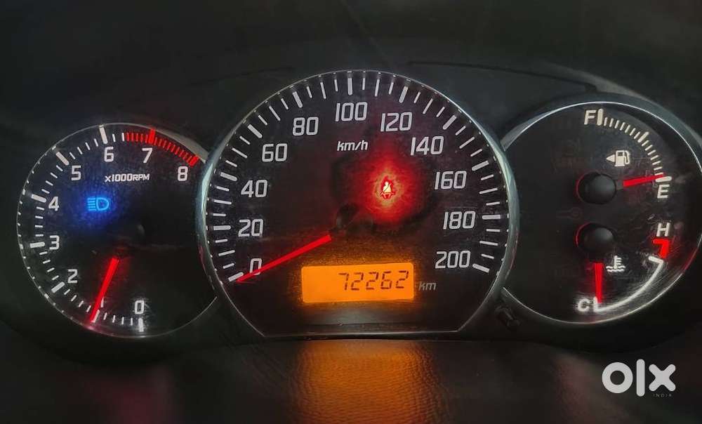 Maruti Suzuki Swift Vxi + Manual, 2011, Petrol