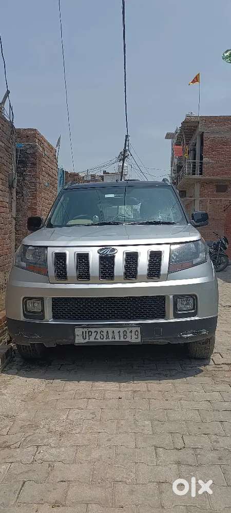 Mahindra Tuv 300 T10 2018 Model