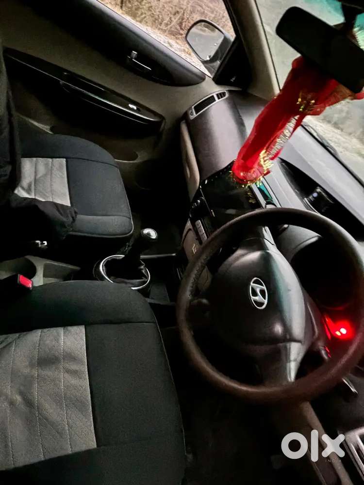 Hyundai I20 2011(oct) Diesel Well Maintained Neat & Clean Car