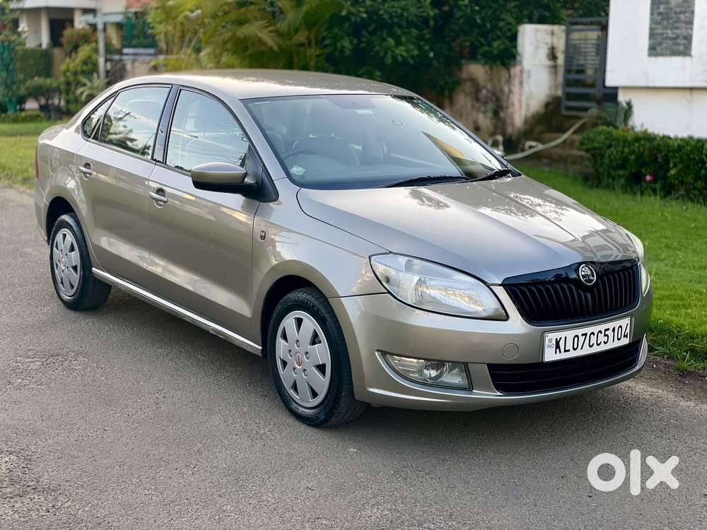 Skoda Rapid 1.5 Tdi Ambition Plus, 2015, Diesel