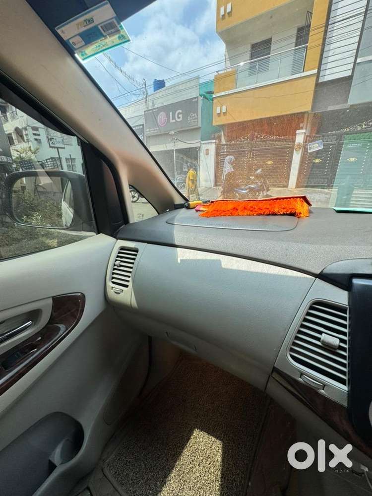 Toyota Innova 2015 Diesel Well Maintained