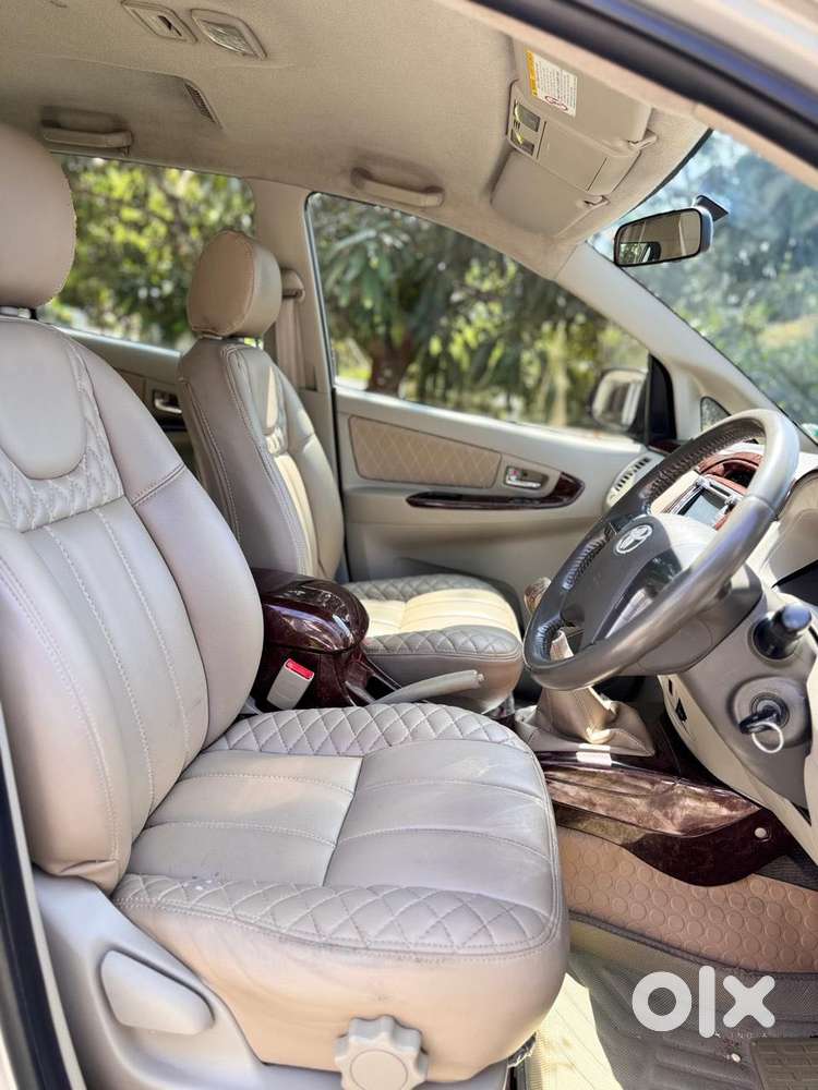 Toyota Innova 2.5 Vx 8 Str, 2014, Diesel