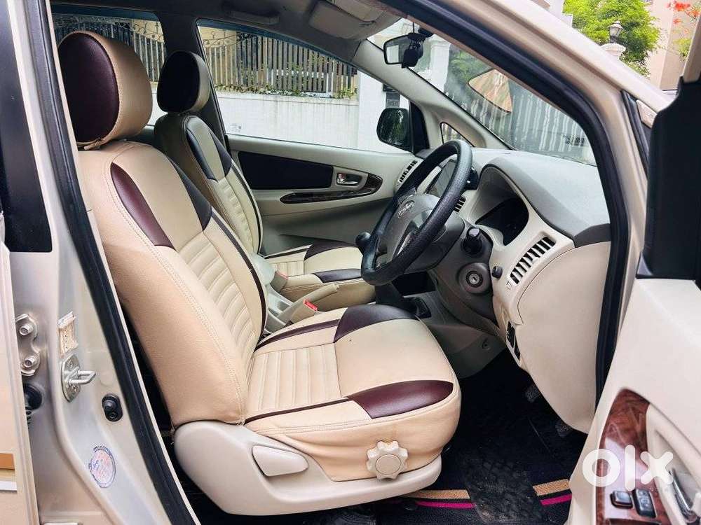 Toyota Innova 2.5 V 7 Str, 2014, Diesel