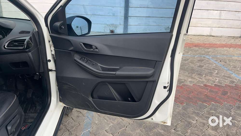 Tata Tiago Nrg Petrol, 2022, Petrol