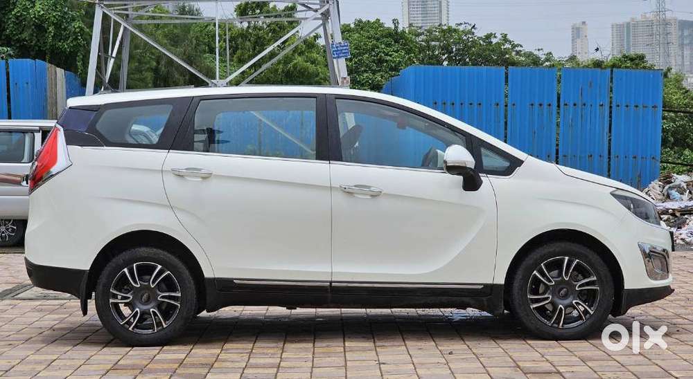 Mahindra Marazzo M8, 2018, Diesel