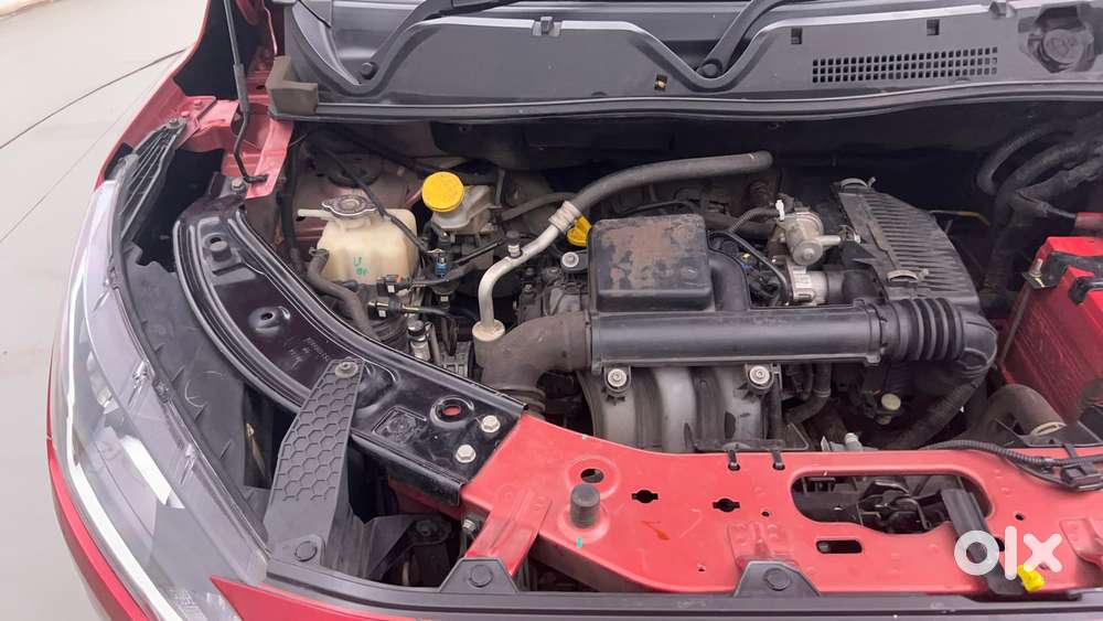 Nissan Magnite 1.0 Xv Dual Tone, 2023, Petrol