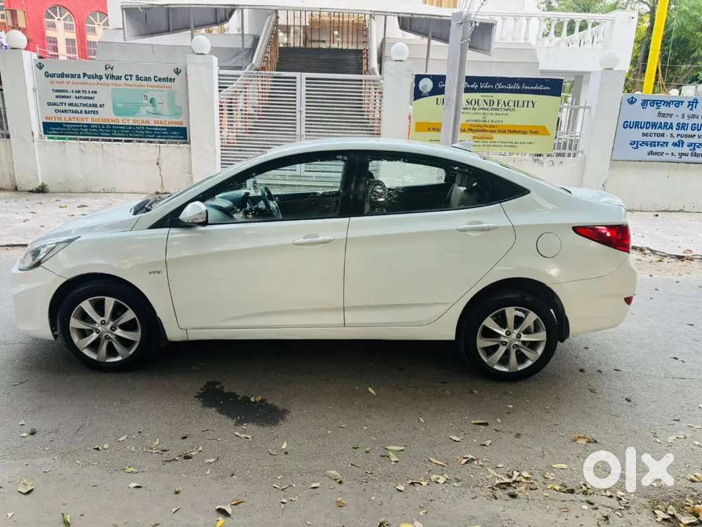 Hyundai Verna 2011 Petrol 200000 Km Driven And Also Cng
