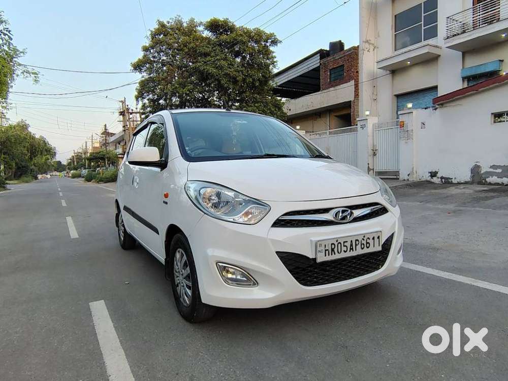 Hyundai I10 Sportz, 2015, Petrol