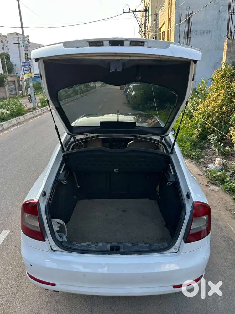 Skoda Laura 2012 Diesel Well Maintained