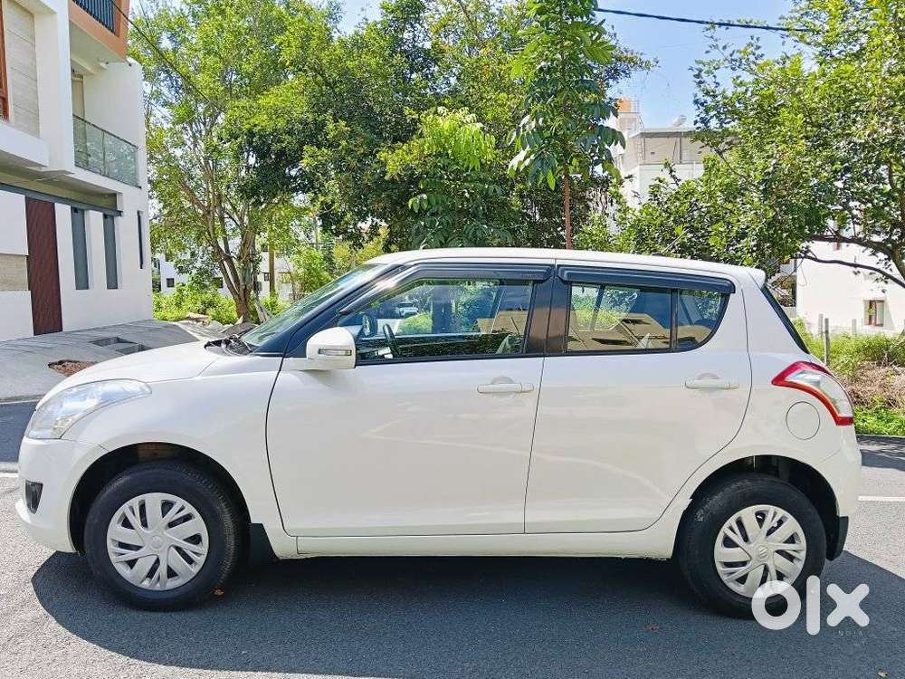 Maruti Suzuki Swift VXI with ABS, 2014, Petrol
