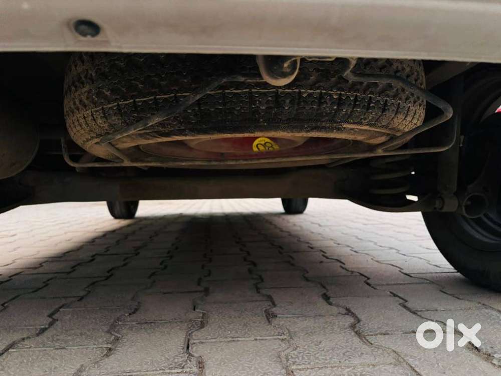 Renault Triber Rxz, 2023, Petrol