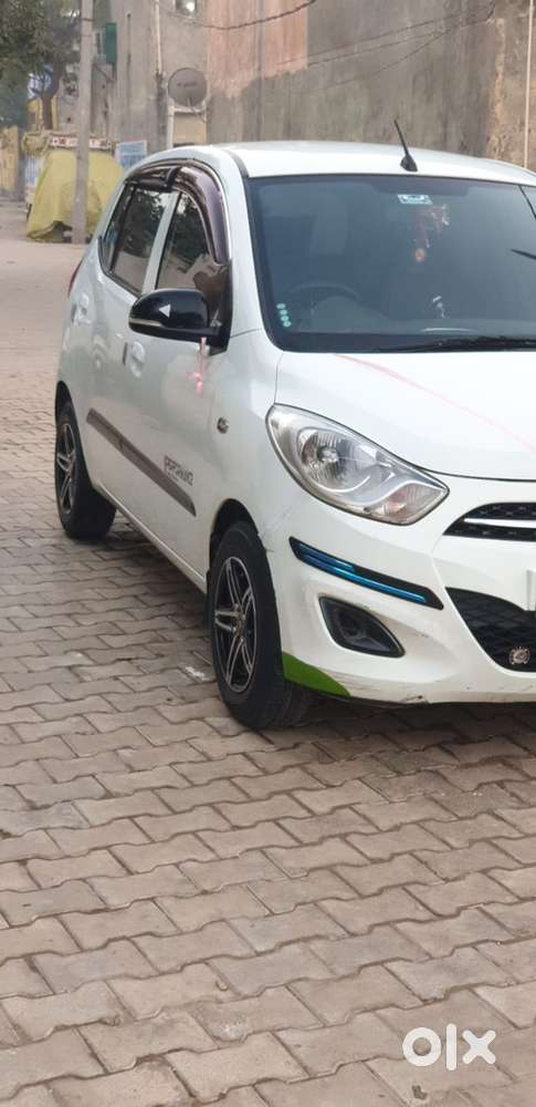 Hyundai I10 Sportz 2013