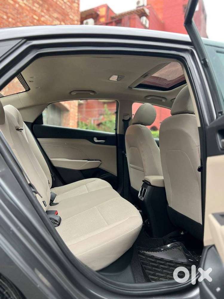 Hyundai Verna 1.5 Sx (o) Ivt, 2020, Petrol