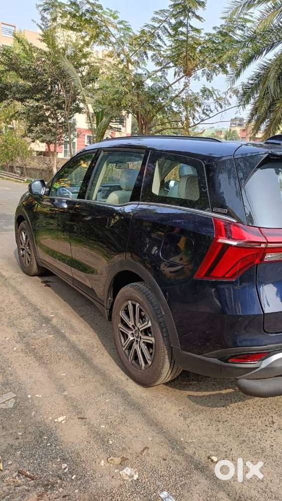 Mahindra Xuv700 2.0 Ax 7 Petrol At Str, 2025, Petrol
