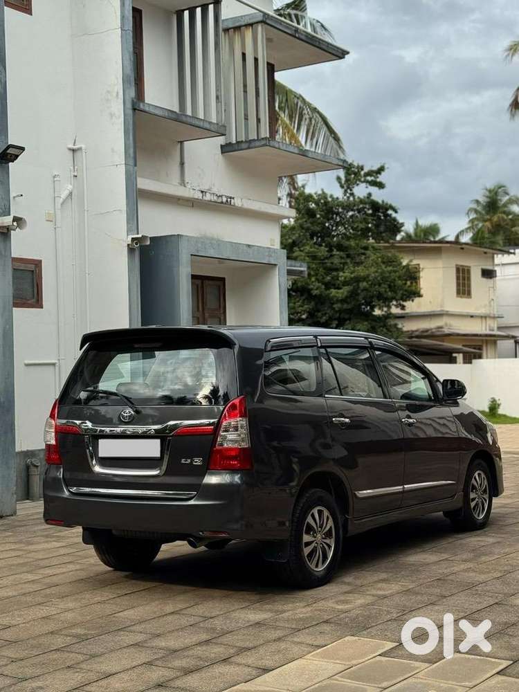 Toyota Innova 2015 Model For Sale
