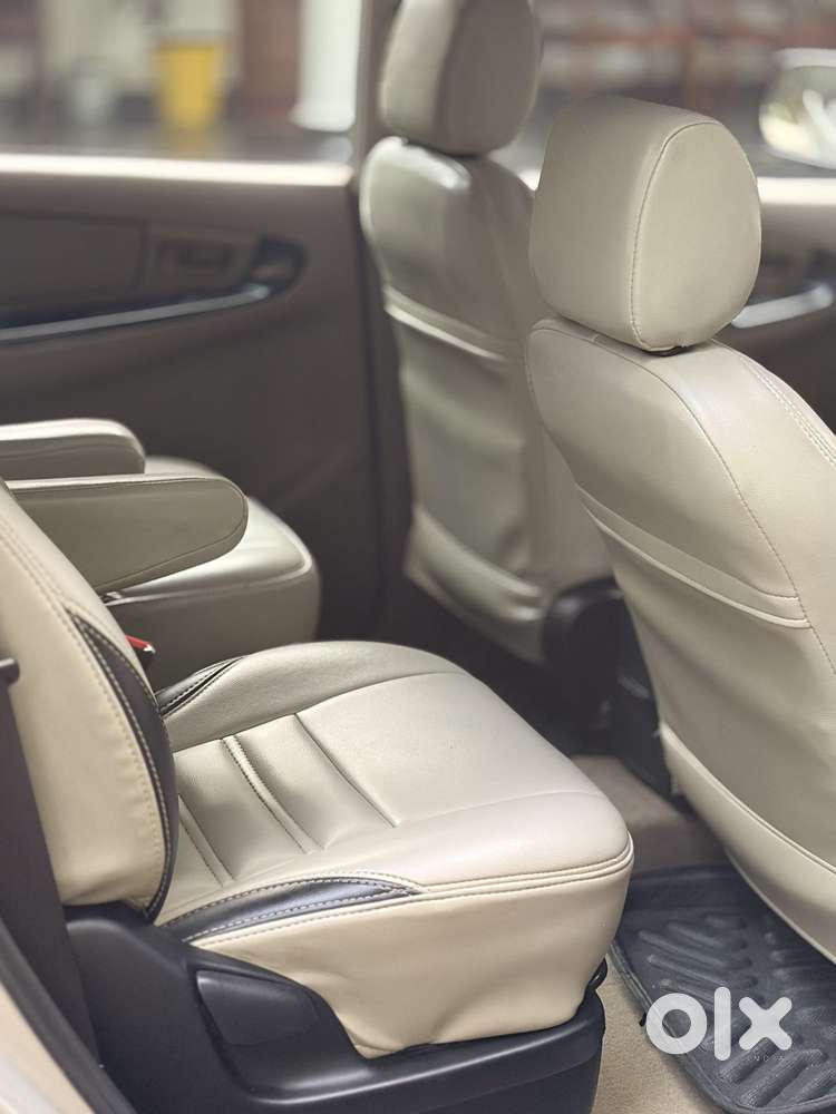 Toyota Innova 2.5 Gx 7 Str Bs-iii, 2016, Diesel