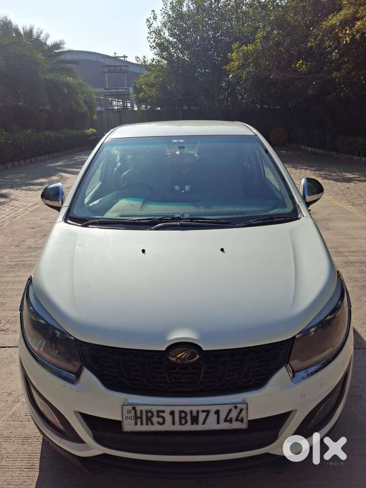 Mahindra Marazzo M4, 2019, Diesel