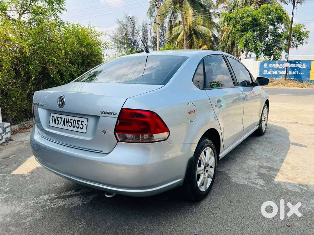 Volkswagen Vento 2010-2013 Petrol Highline, 2012, Petrol