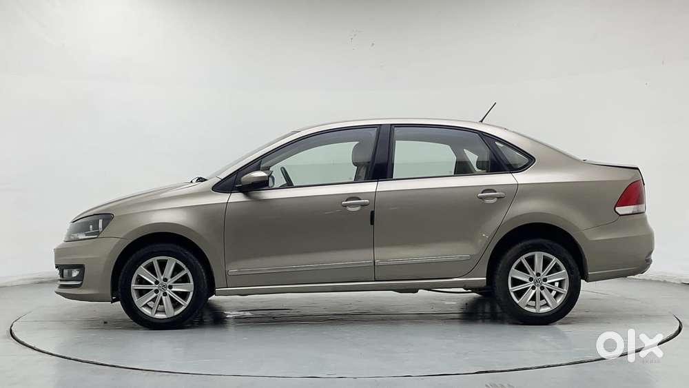 Volkswagen Vento 1.6 Highline, 2016, Petrol