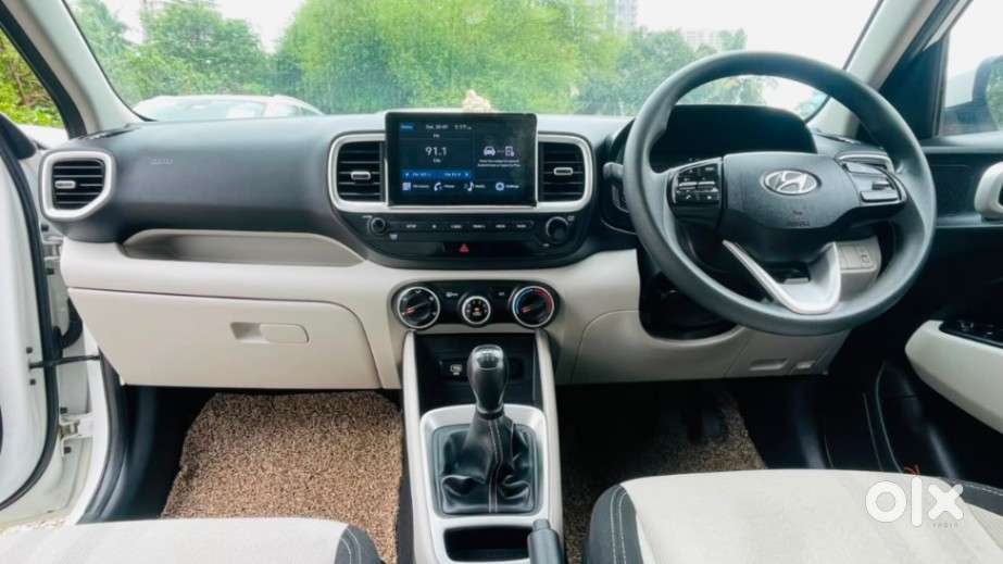 Hyundai Venue 1.2 S (o), 2025, Petrol